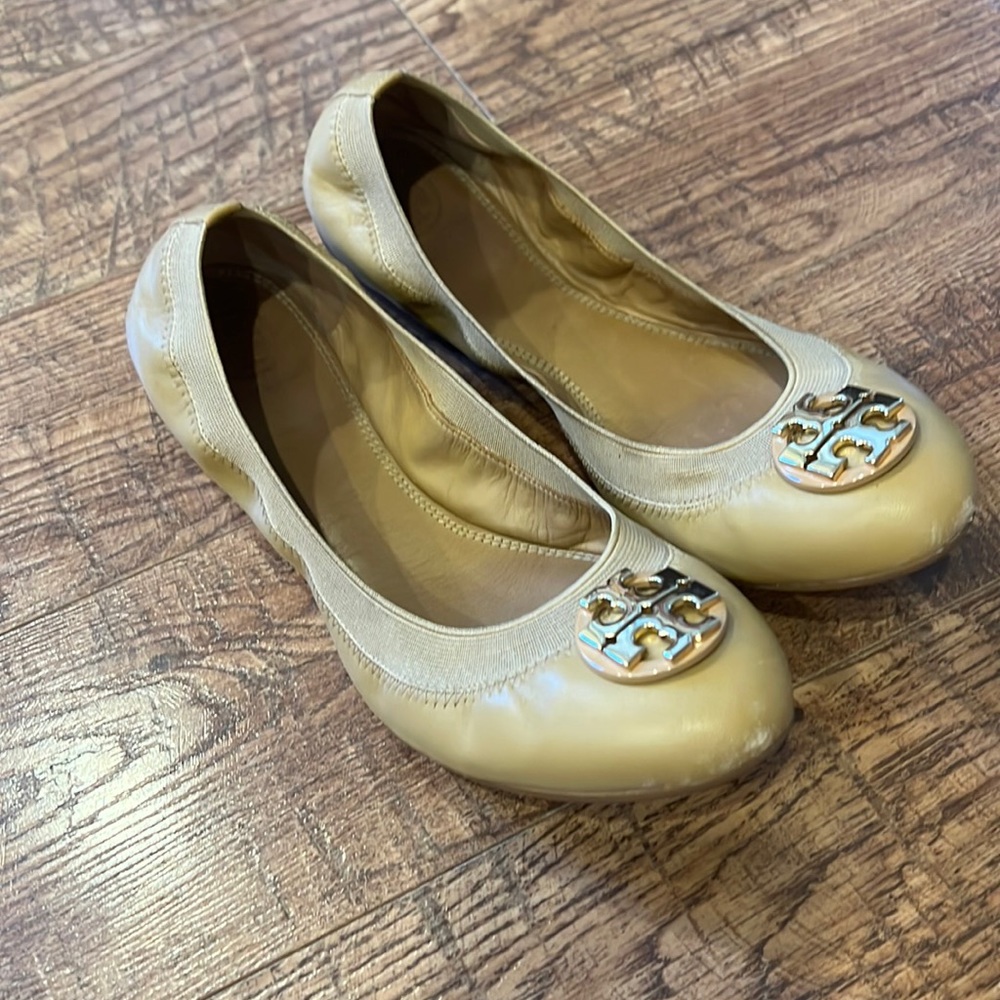Tory Burch Claire Elastic Travel Ballet Flats